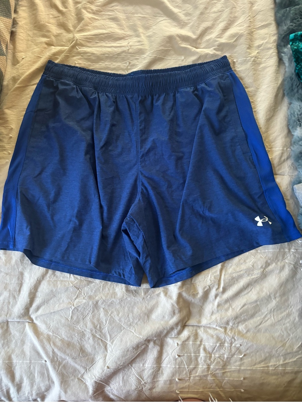 Under Armour Men's Blue Athletic Shorts with Side Panels
